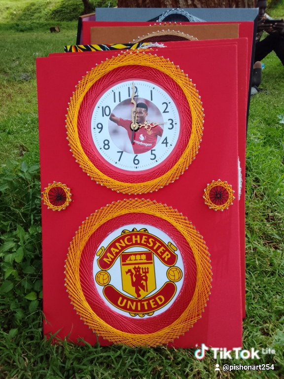 Man u wall clock