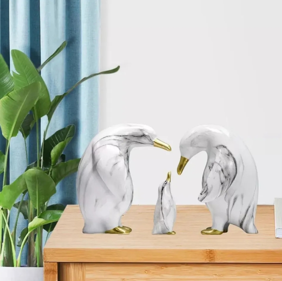 Marble penguins